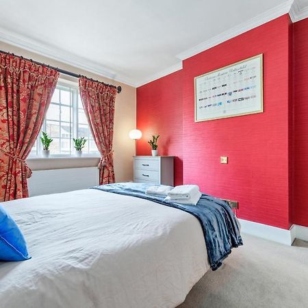 The Mayfair Large Snug London Exterior foto
