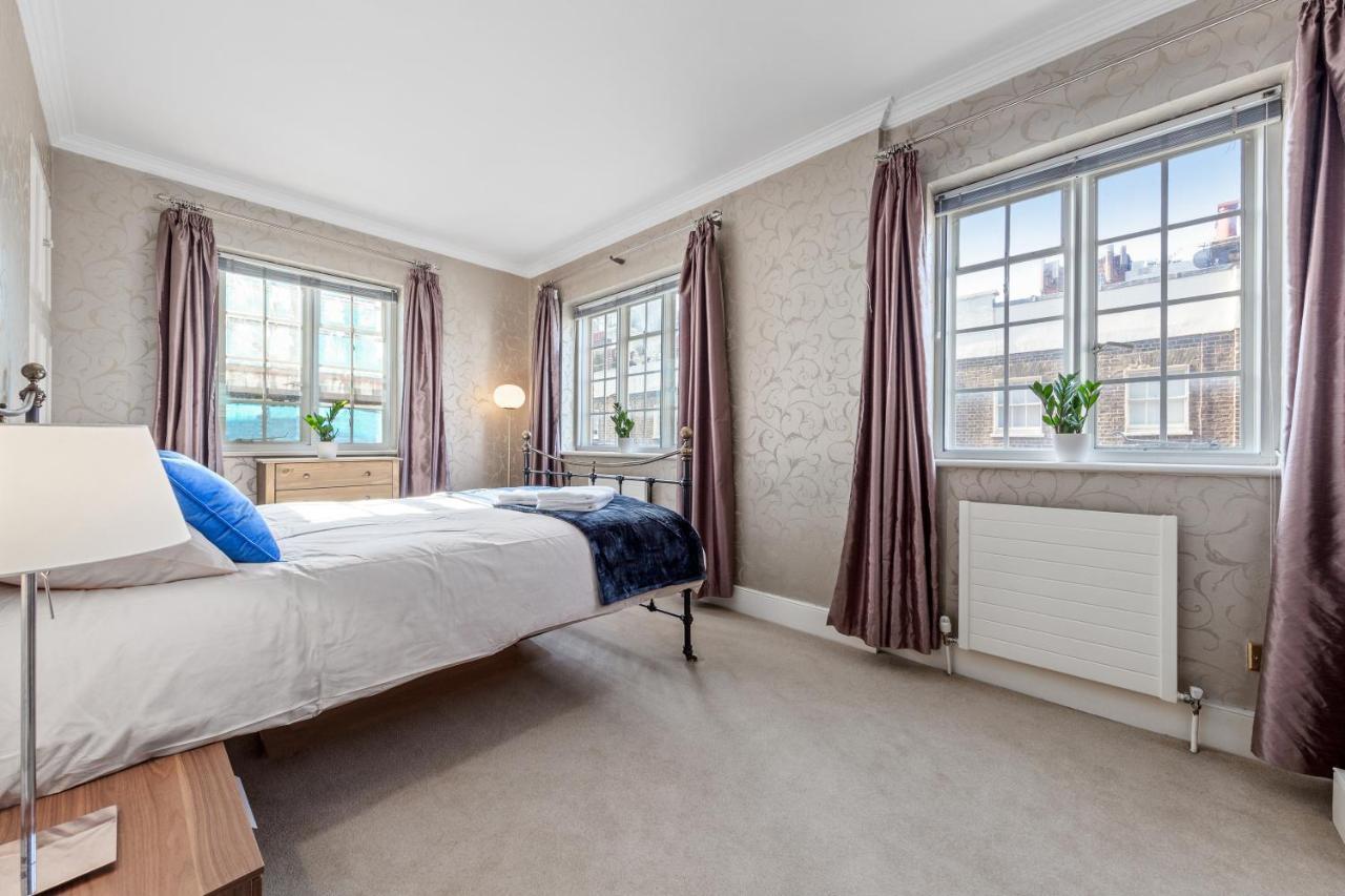 The Mayfair Large Snug London Exterior foto